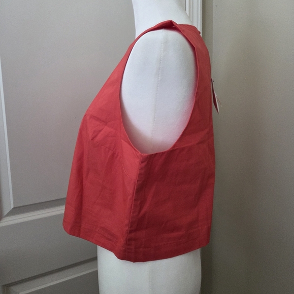 Poplin Shell Tank - Picture 3 of 10